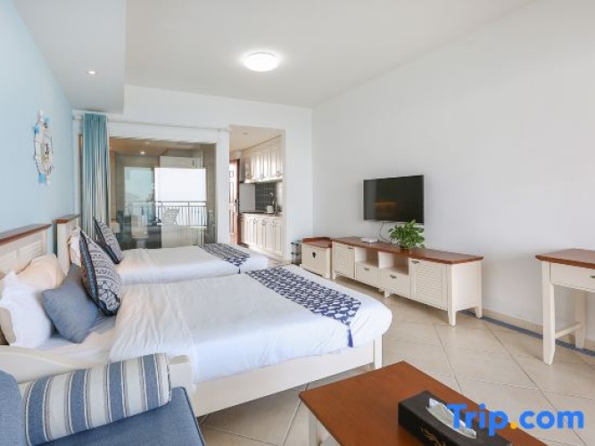 Standard Twin room with sea view