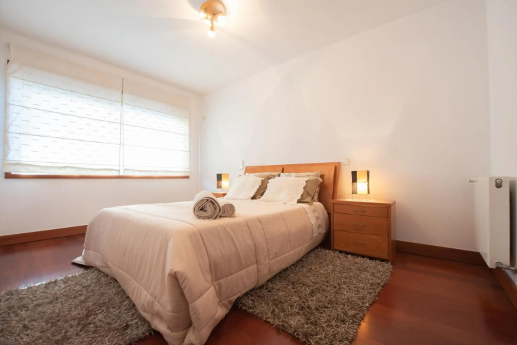 Apartament em condominio com Piscina