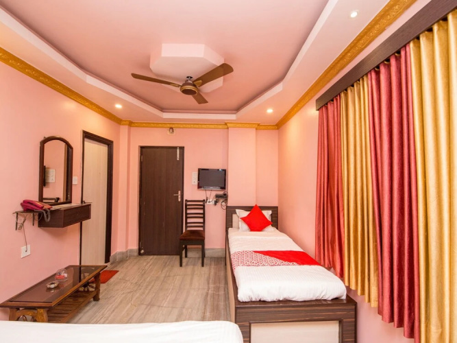 Moon Light Hotel