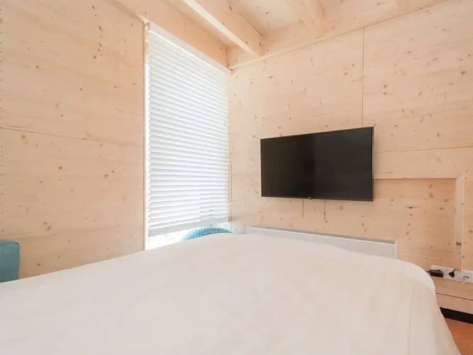 Detached Eco Chalet Near the Shores