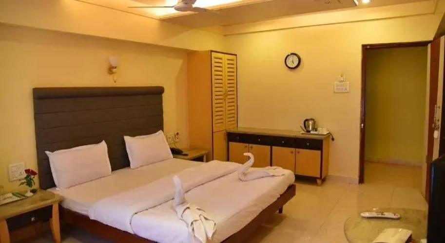 Kohinoor Highway Resort