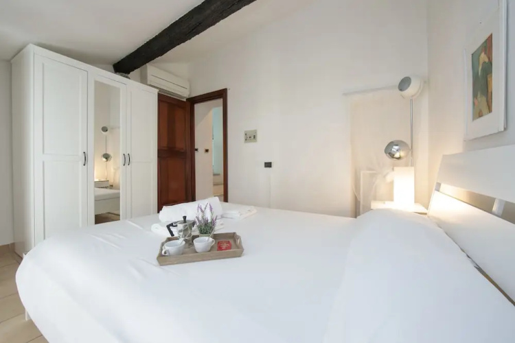Fontana Rooms