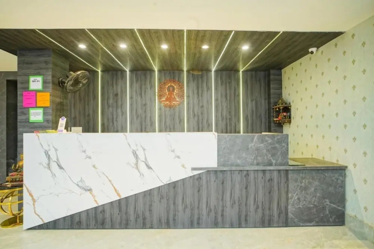 Hotel Nirvana Bliss Behind Parmarth Niketan