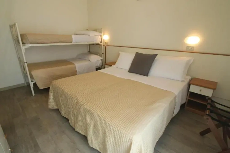 Economy Quadruple room