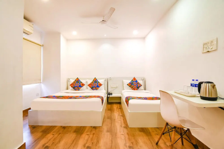 Transit Express By OYO Rooms