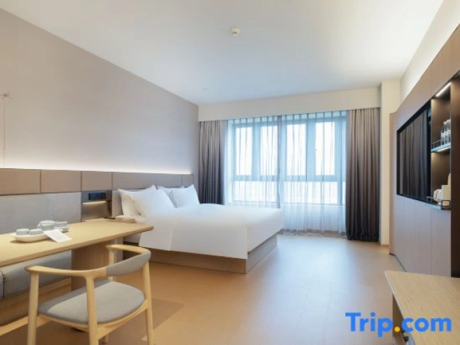 Standard Double room with view