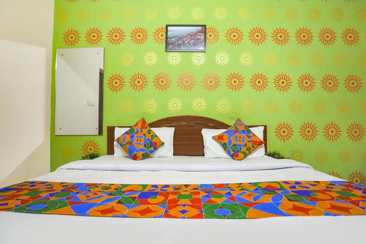 Hotel Kashi Khand