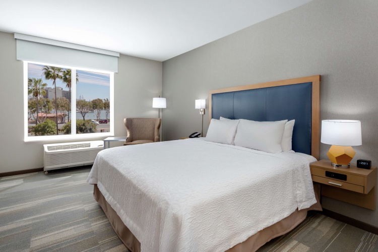 Hampton Inn & Suites San Diego Airport Liberty Station photo 8