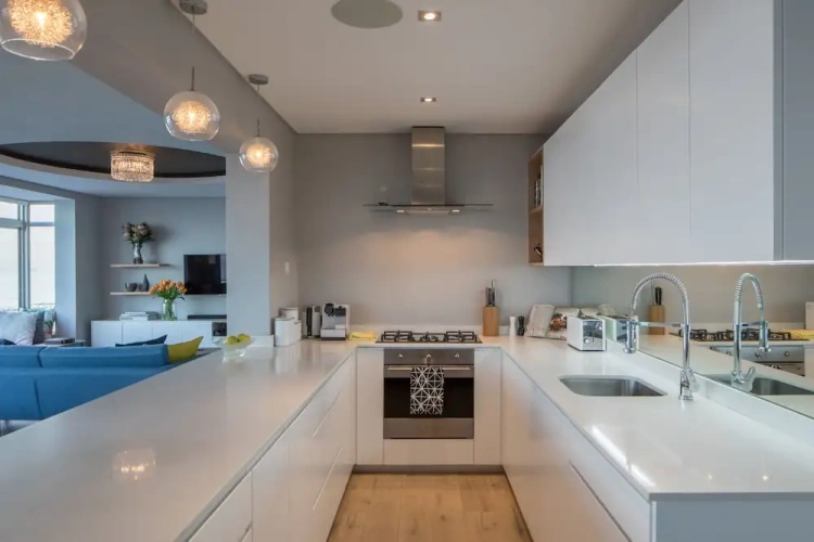 2 Bedrooms Luxury Apartment