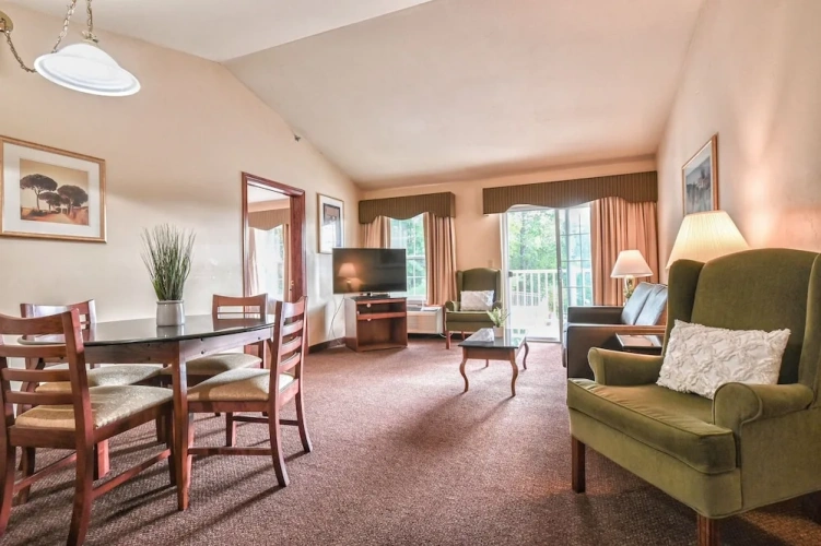 2 Bedrooms Double Suite