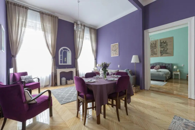 Eclectic Luxury & Spacious 2BR AC Apt in Center