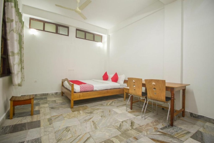 Classic Triple room