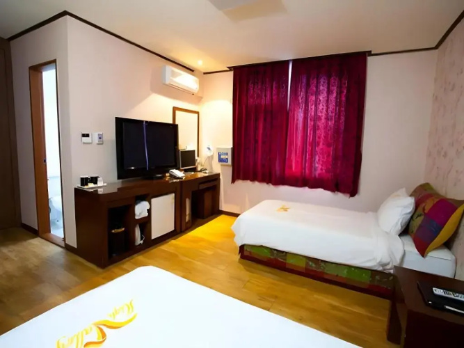 High Valley Hotel