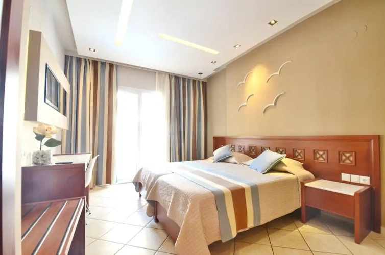 Standard Twin room with balcony and with pool view