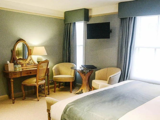 Bull Hotel