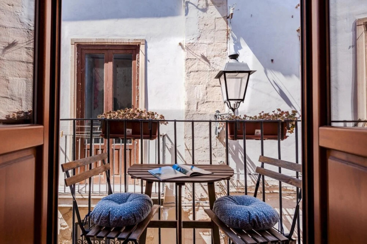 Five Stars Sicily Intera