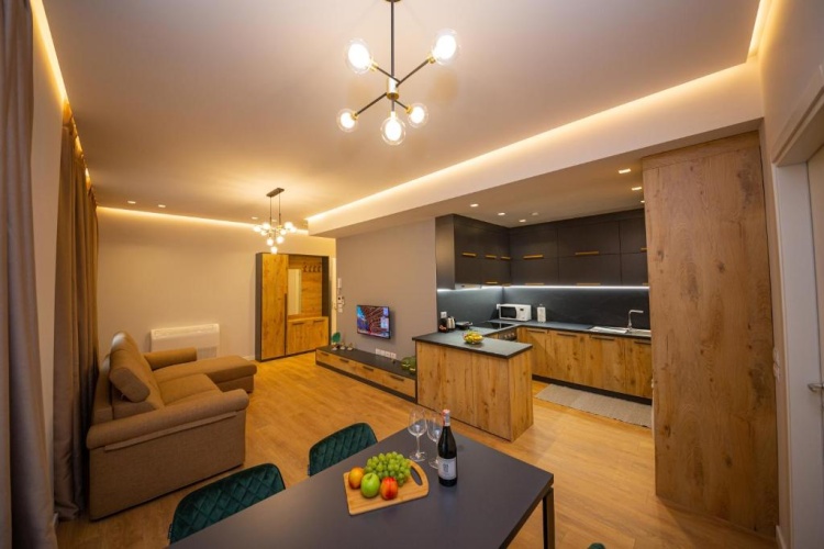 1 Bedroom Apartment