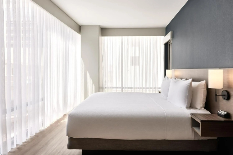 Hyatt Place Phoenix / Downtown