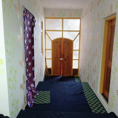 POP 92607 Rohi Homestay