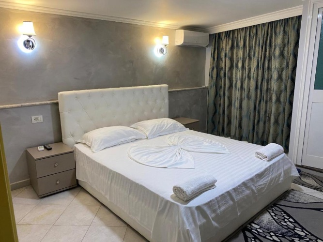 Classic Triple room