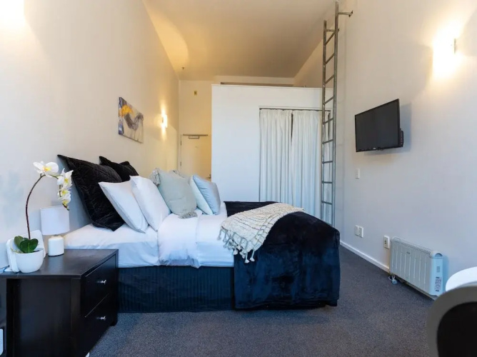 Bright CBD Studio -Near SkyTower-WiFi