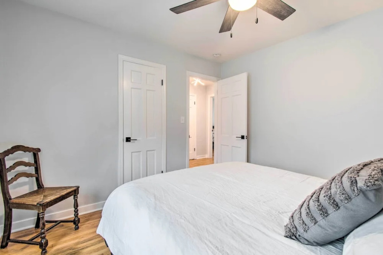 Pet-friendly Uptown Normal Home: Steps to ISU