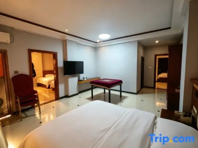 Triple Suite