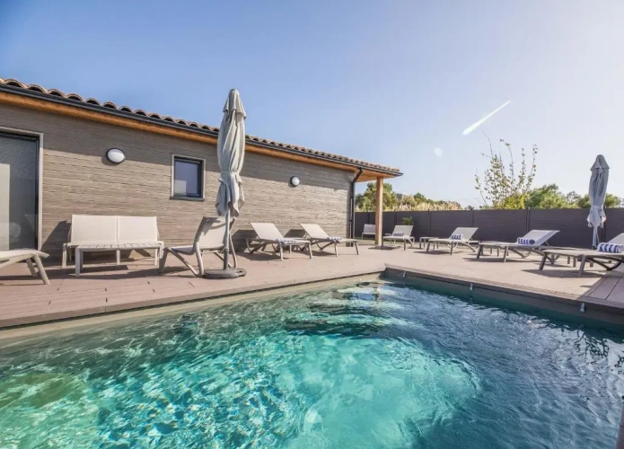 3 Bedrooms Villa