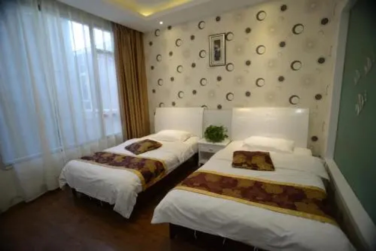 Me Hostel