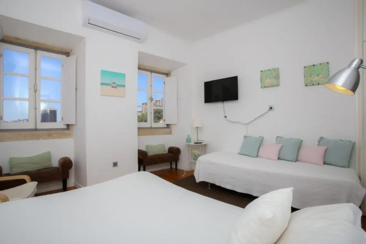 Studio with balcony and with view