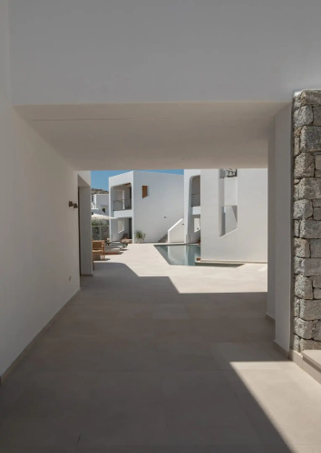 Nuca Mykonos