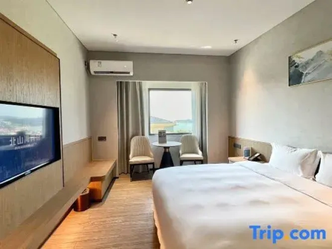 Standard Double room with view