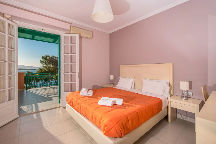 Balcony Hotel - Adults Only