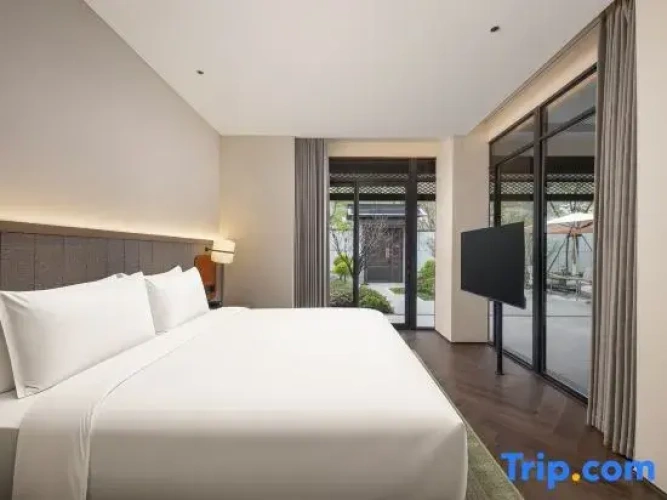 2 Bedrooms Quadruple Suite
