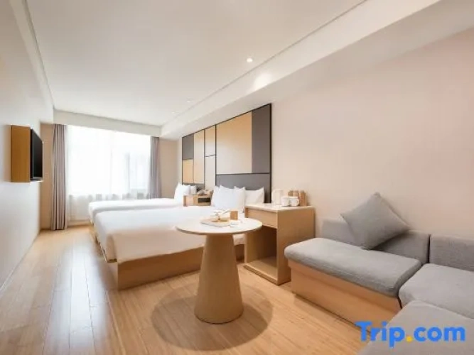 Standard Double Family room with street view