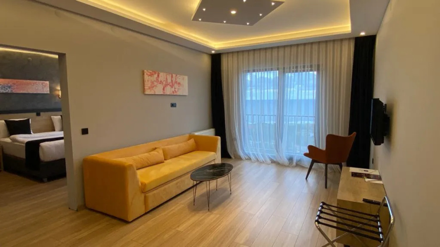 Yason Blue Hotel