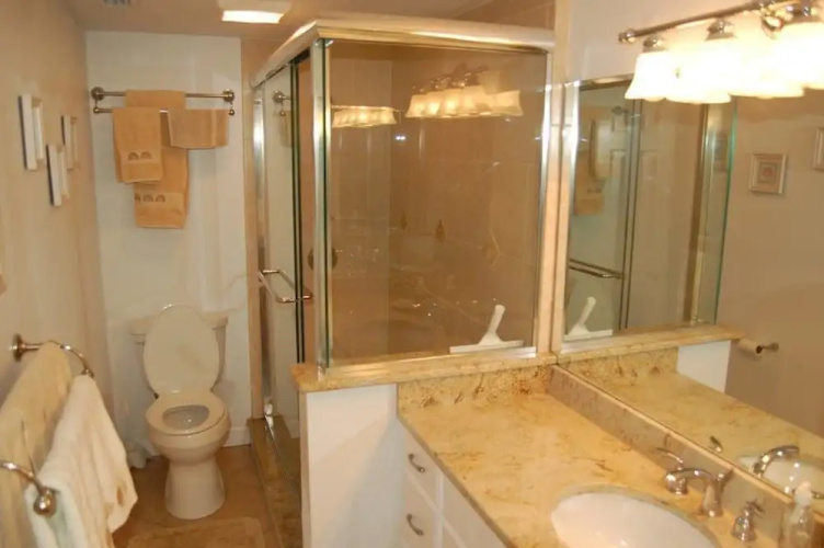 Sunset Royale -106 2 Bedrooms 2 Bathrooms Condo