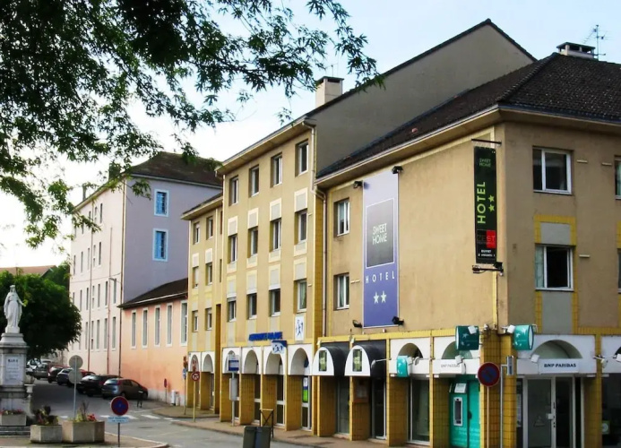 Sweet Home Hotel