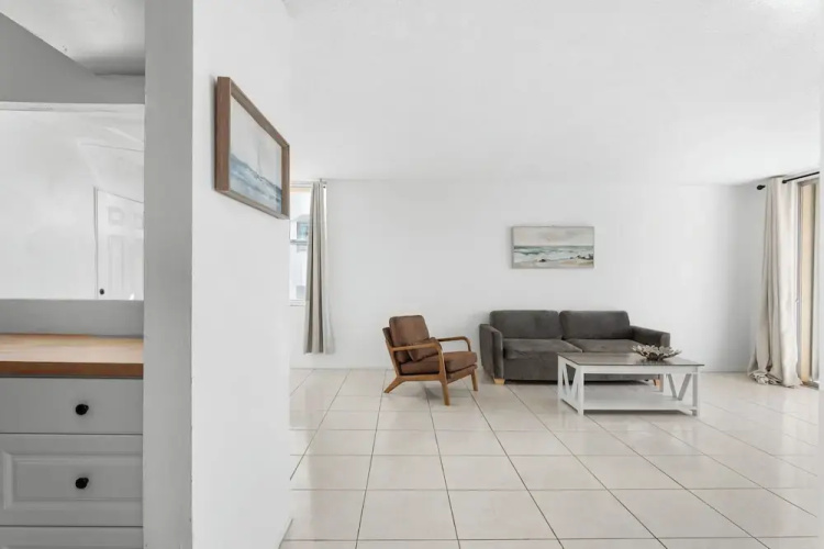 Bay Harbor Sunset Apt 5C