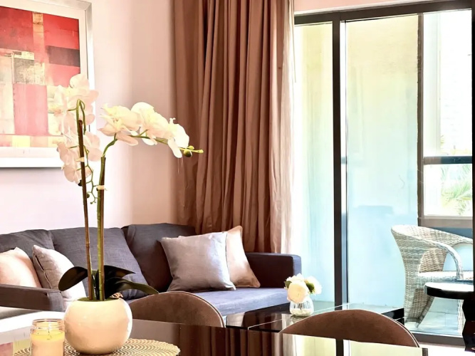 SuperHost - Apartment With Stunning Pool View in Business Bay