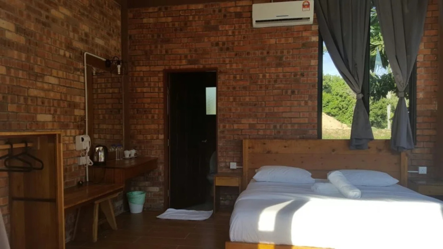 The Acacia Retreat