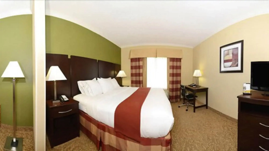 Holiday Inn Express & Suites Bonifay by IHG
