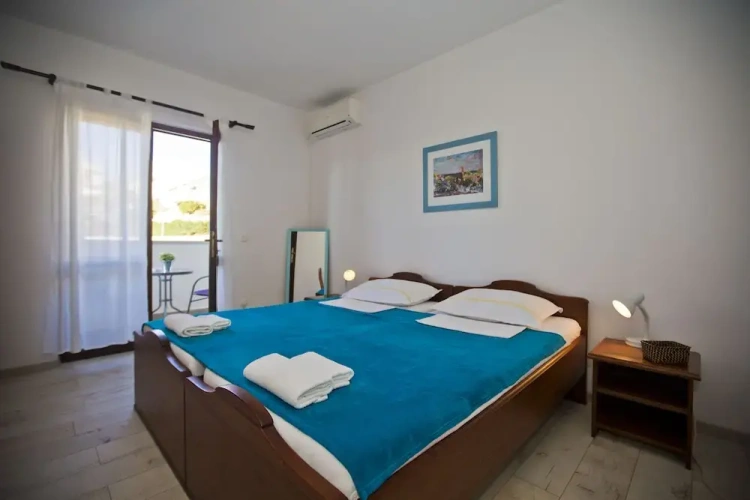 Economy Twin room with balcony