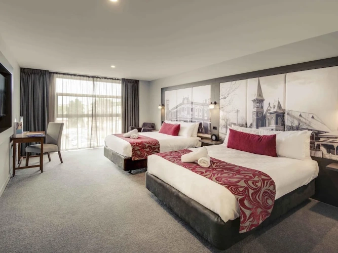 Superior Quadruple room