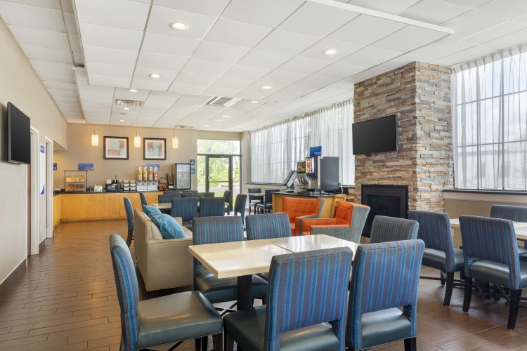 Best Western Hartford Hotel & Suites photo 26
