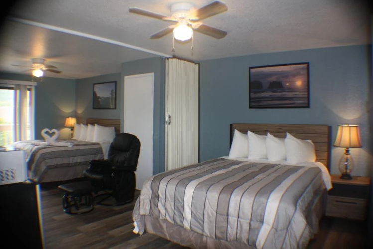 Sea Treasures Inn