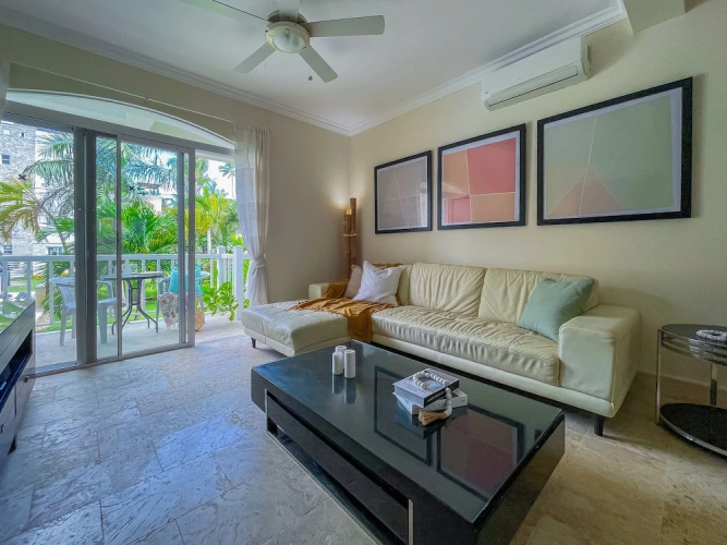 Cute Apartment Only Steps From the Beach