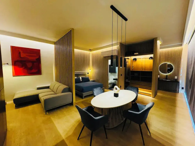 Loft 403