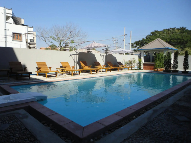 Nan Bwe- The Vibe Hostel