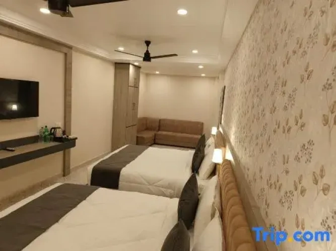 Standard Family room